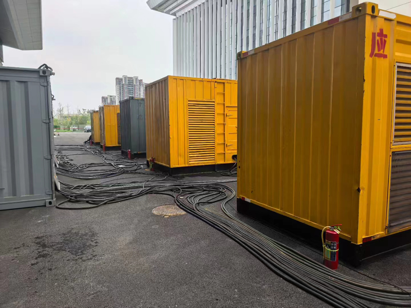 红桥不同季节柴油发电机组保养有哪些注意事项？